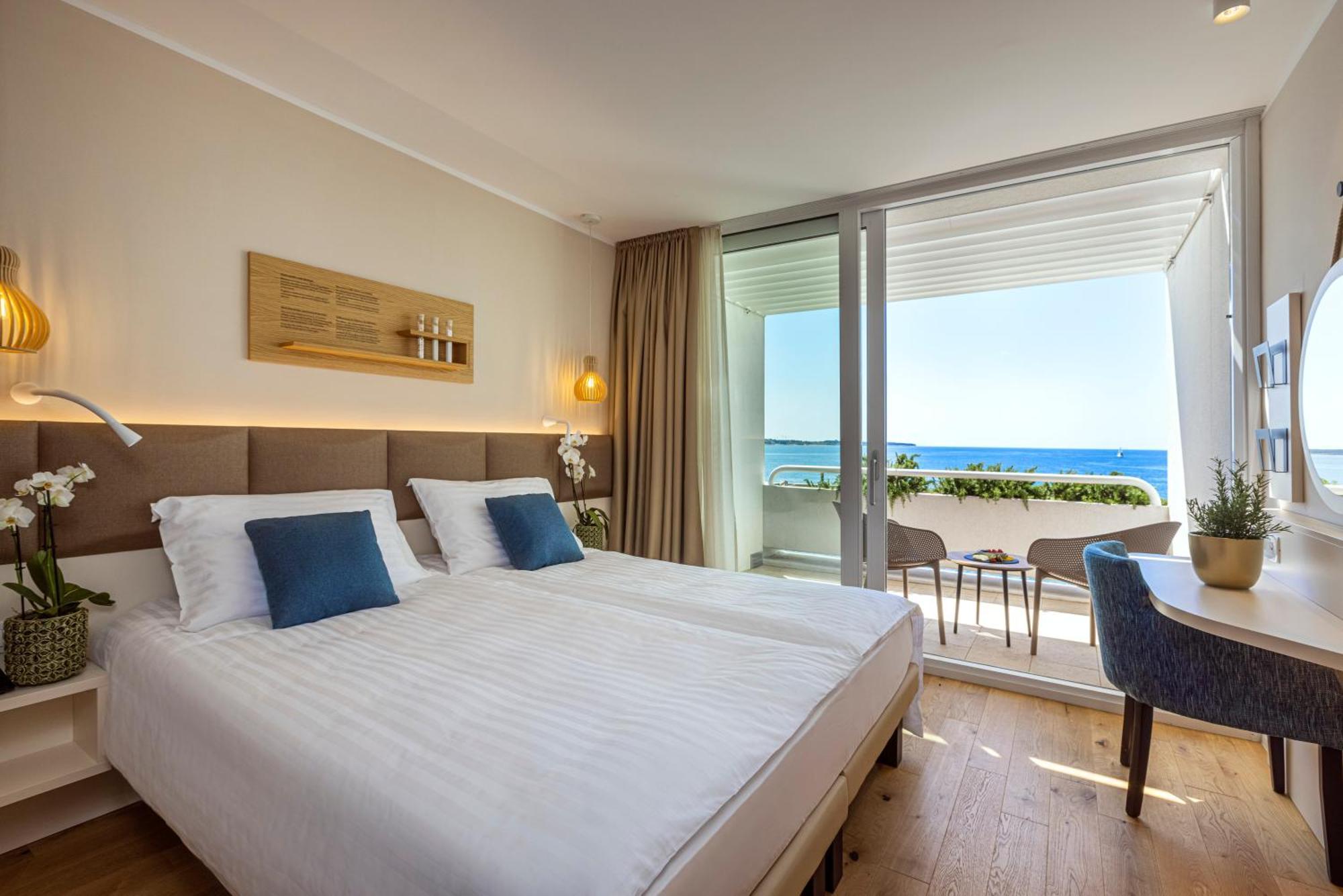 Superior Double or Twin Room Balcony Sea View,1278401290:JPEG